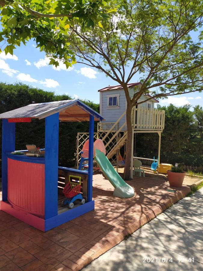 Refugio Con Casitas Infantiles Villa Zamora Eksteriør bilde